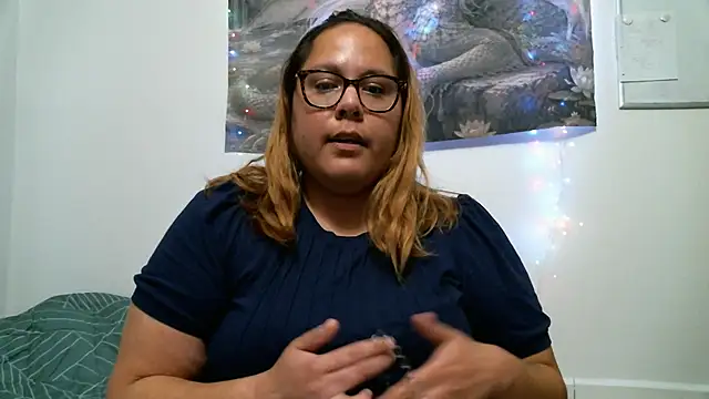 Snapshot of astreadarling chatting on July 23, 2026, 12:13 am astreadarling online show from July 23, 2026, 12:13 am