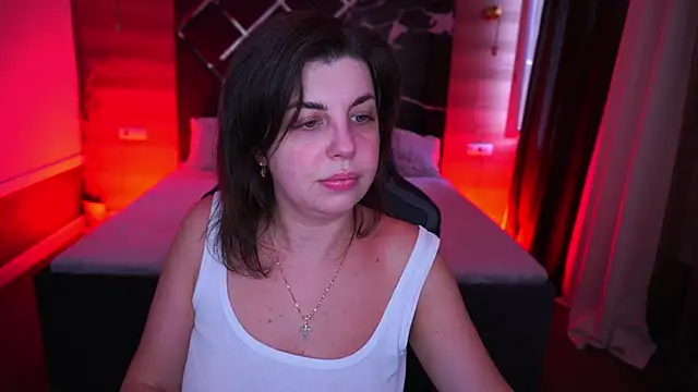 MirandaWong online show from September 25, 2025, 5:00 am