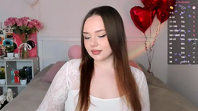 LittleKiitten online show from May 24, 2026, 2:55 pm