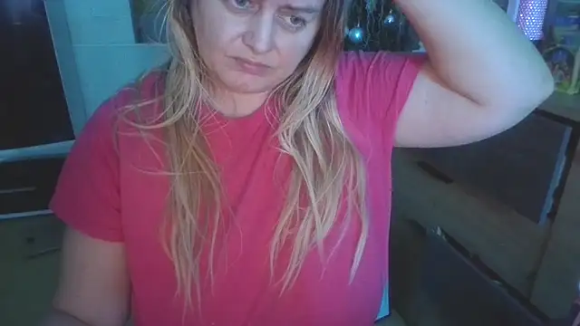 Snapshot of Meliss_Official9 chatting on January 15, 2026, 10:13 pm Meliss Official9 online show from January 15, 2026, 10:13 pm