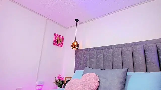 Valeria07  online show from March 2, 2025, 2:30 am