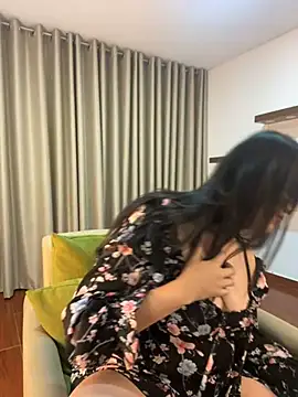 Alice Biel online show from December 26, 2024, 3:38 am