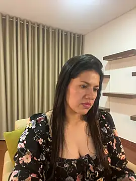 Alice Biel online show from January 19, 2025, 11:32 pm