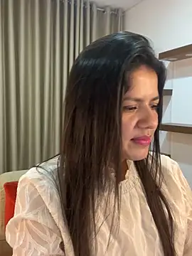 Alice Biel online show from February 4, 2025, 1:34 am