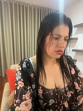 Alice Biel online show from February 10, 2025, 10:51 pm