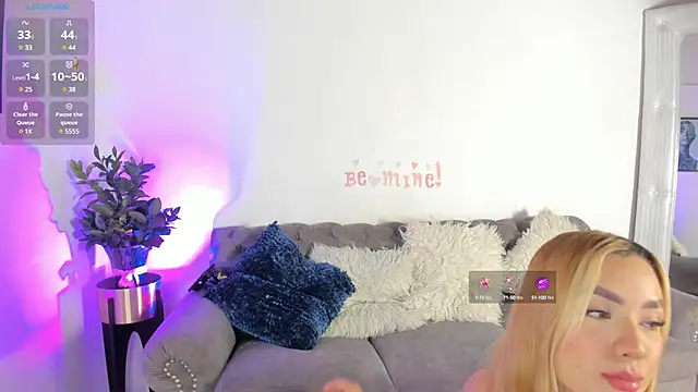 Sofi Vasquez online show from February 17, 2025, 11:53 pm