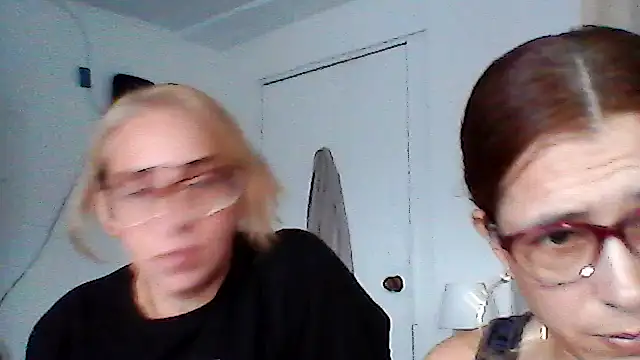 karlabarrera online show from June 4, 2026, 8:59 pm