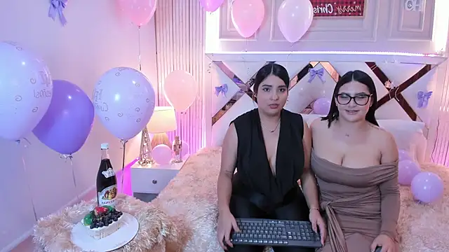 madeleine2112 online show from December 19, 2025, 2:40 am