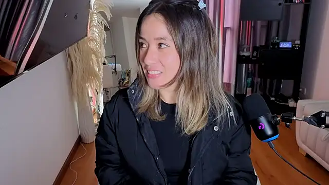 sexfire lalita online show from April 21, 2026, 4:01 pm