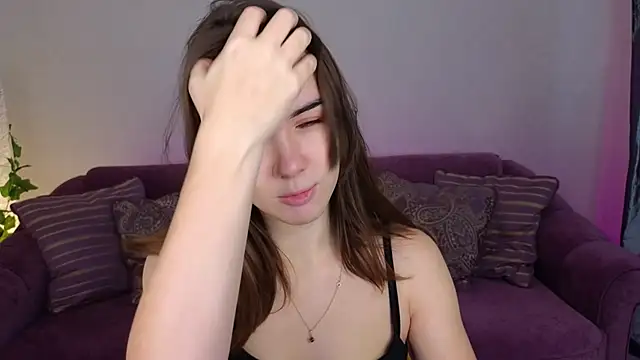 LindaRobertz online show from January 20, 2025, 11:24 am