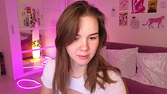 LindaRobertz online show from February 26, 2025, 10:20 pm