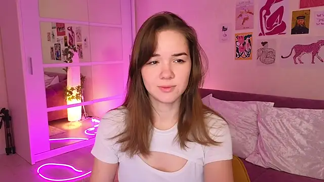 LindaRobertz online show from February 27, 2025, 5:56 am