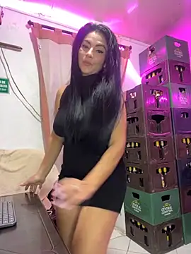 Hot beauty   online show from October 10, 2025, 4:55 am