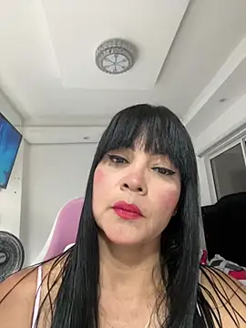 Snapshot of Hot_beauty__ chatting on June 9, 2026, 8:42 pm Hot beauty online show from June 9, 2026, 8:42 pm