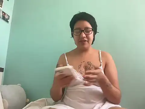 bbymadokaa online show from December 5, 2025, 4:47 pm