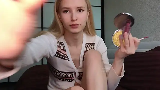 elsa limerence online show from September 12, 2025, 10:15 am