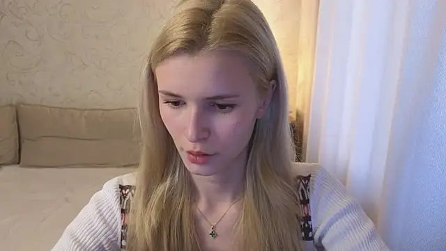 Snapshot of elsa_limerence chatting on May 30, 2026, 3:20 pm elsa limerence online show from May 30, 2026, 3:20 pm