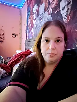 023Longandjuicy online show from December 3, 2025, 5:22 pm