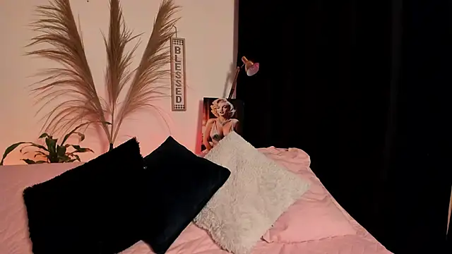 Serenity Day online show from October 22, 2025, 2:45 am