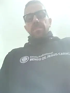 jonyfree1978 online show from December 11, 2024, 11:00 pm