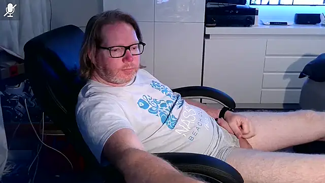 VSteph online show from September 13, 2025, 10:09 pm