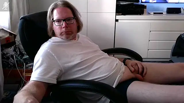 VSteph online show from September 27, 2025, 4:12 pm