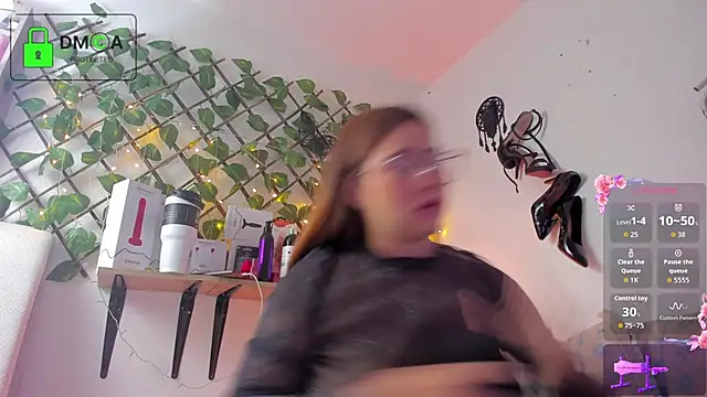 kathryn07 online show from November 20, 2025, 1:11 pm