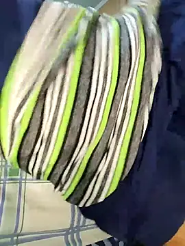 Zombra 42 online show from October 30, 2025, 3:30 am