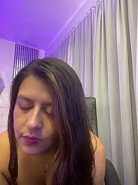 Snapshot of liss_black chatting on May 2, 2026, 3:55 am liss black online show from May 2, 2026, 3:55 am