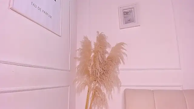 april higgins online show from February 13, 2025, 8:55 pm