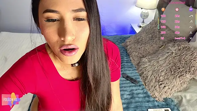 Alexawhiittee online show from May 9, 2026, 3:45 am