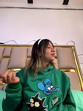 nina carther online show from October 15, 2025, 12:05 pm