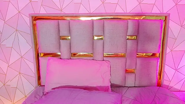 nina carther online show from April 18, 2026, 12:53 pm