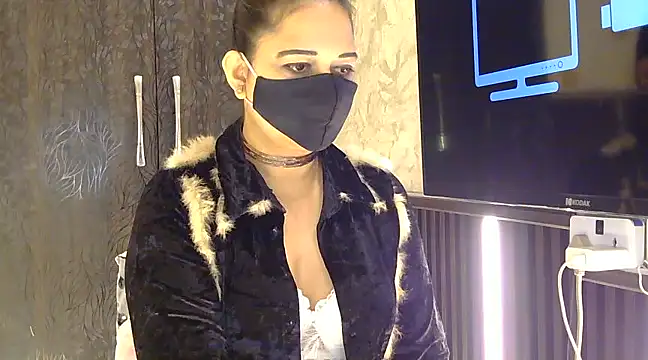 fabdemira online show from December 26, 2024, 8:42 pm