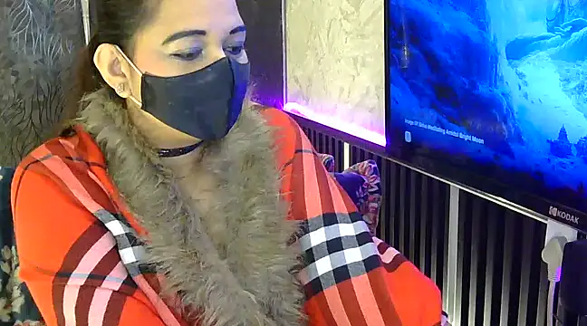 fabdemira online show from January 6, 2025, 7:45 pm