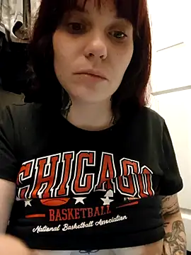 Mercedez BaBy online show from February 4, 2025, 4:37 am