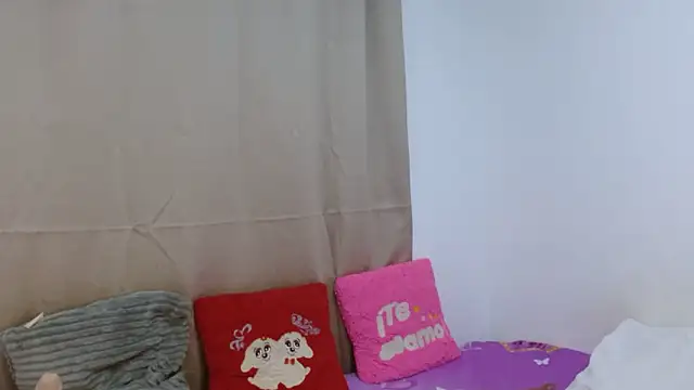 winona hotsexy online show from October 7, 2025, 1:14 am