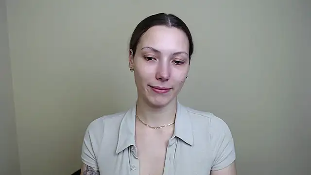 VanessaMay  online show from February 9, 2026, 5:28 pm