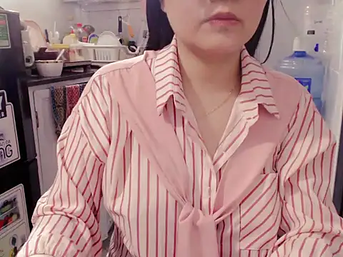 Asian girl19 online show from April 6, 2026, 1:01 pm