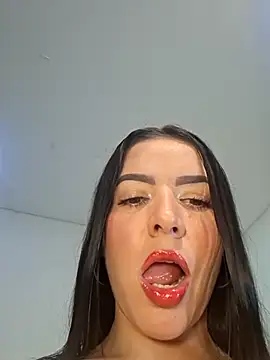 Anal Luucia online show from April 22, 2026, 12:07 pm