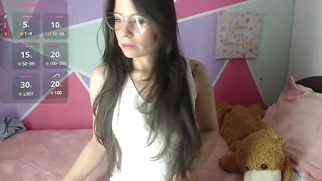 Mily Miley online show from February 7, 2025, 7:38 pm