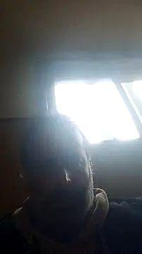 Gianlucazeis online show from March 8, 2026, 9:57 am