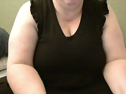 Snapshot of MarthaBriest chatting on February 4, 2025, 7:18 am MarthaBriest online show from February 4, 2025, 7:18 am