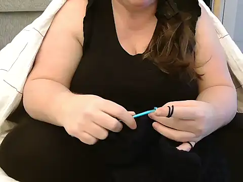 Snapshot of MarthaBriest chatting on February 9, 2025, 1:35 pm MarthaBriest online show from February 9, 2025, 1:35 pm