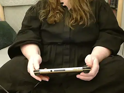 Snapshot of MarthaBriest chatting on February 10, 2025, 7:04 am MarthaBriest online show from February 10, 2025, 7:04 am