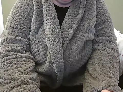 Snapshot of MarthaBriest chatting on February 11, 2025, 11:32 am MarthaBriest online show from February 11, 2025, 11:32 am