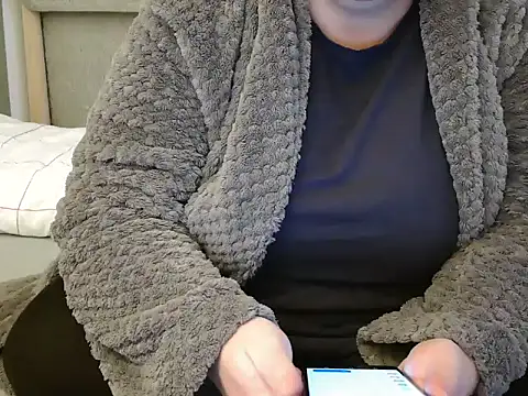 Snapshot of MarthaBriest chatting on February 13, 2025, 8:38 am MarthaBriest online show from February 13, 2025, 8:38 am