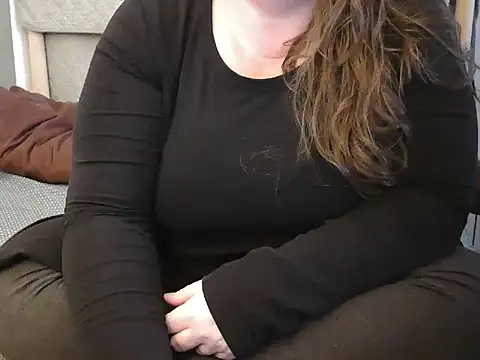 Snapshot of MarthaBriest chatting on March 12, 2025, 8:19 am MarthaBriest online show from March 12, 2025, 8:19 am