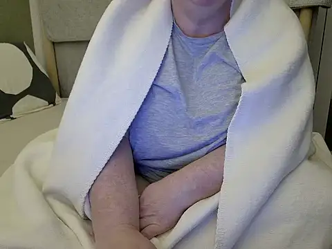 Snapshot of MarthaBriest chatting on October 11, 2025, 4:44 am MarthaBriest online show from October 11, 2025, 4:44 am