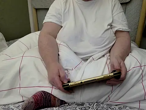 Snapshot of MarthaBriest chatting on November 21, 2025, 3:27 am MarthaBriest online show from November 21, 2025, 3:27 am